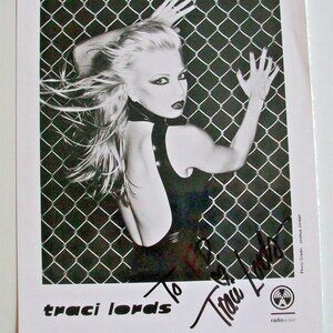 TRACI LORDS Porn Star AUTOGRAPHED 8 x 10 * SIGNED * 1,000 FIRES ~H@T~ Cheesecake